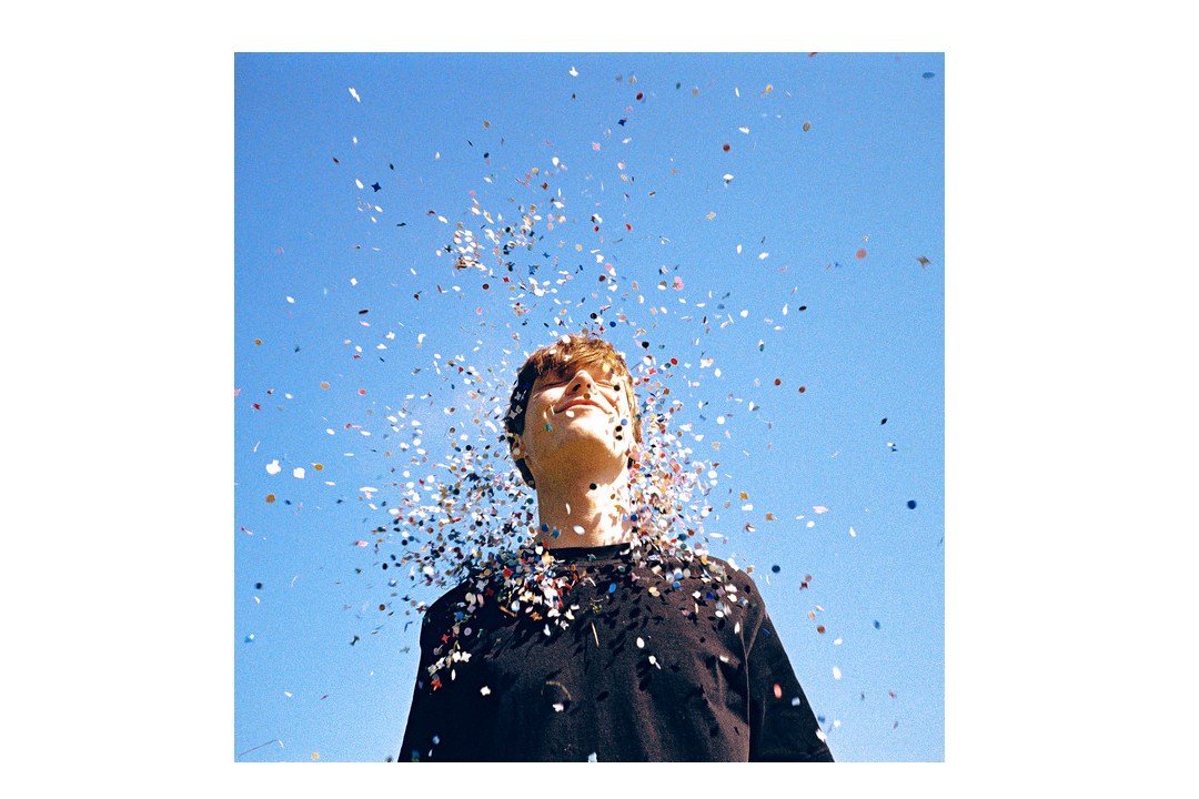 Flitsfeitje: Bas Serra All Because Of You